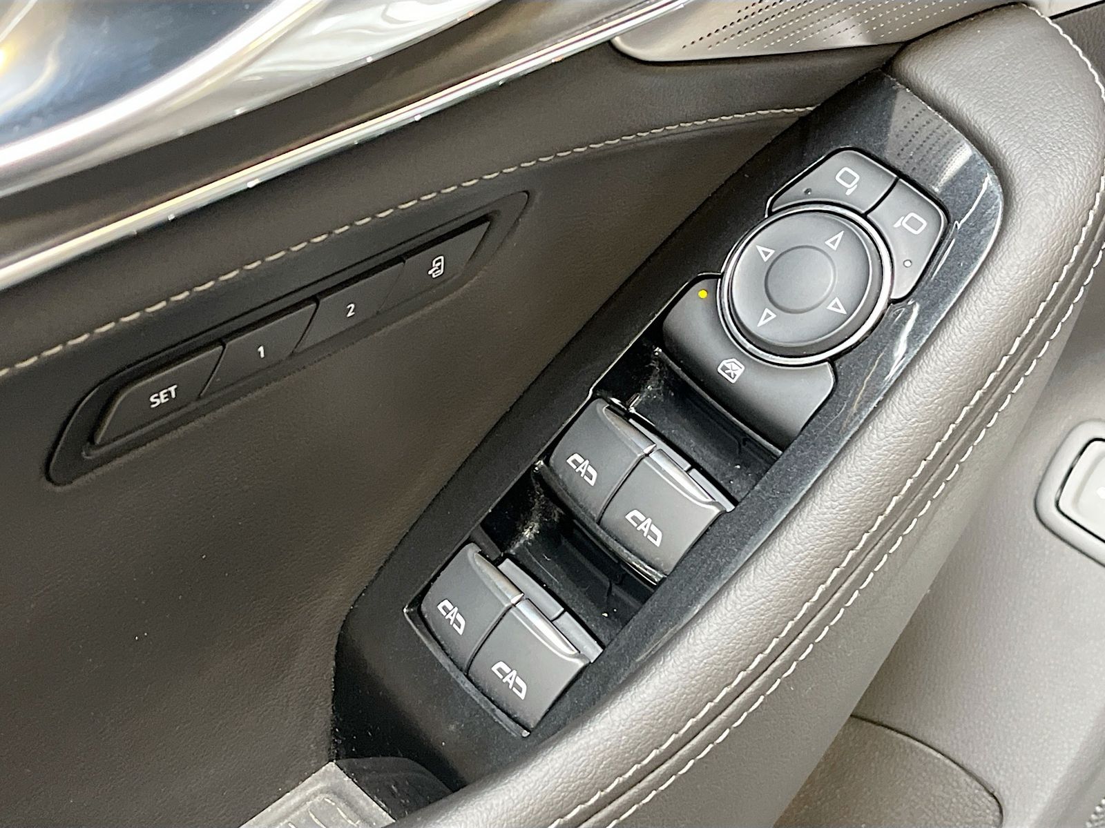Used 2023 White Cadillac Premium Luxury image 18