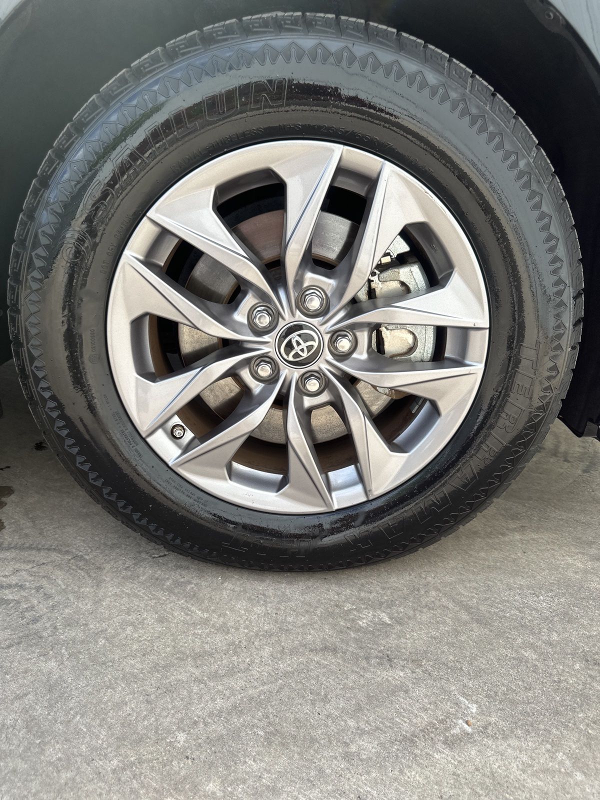 Used Car 2023 Toyota Sienna  Le For Sale Under $40,000 In Austin, Texas