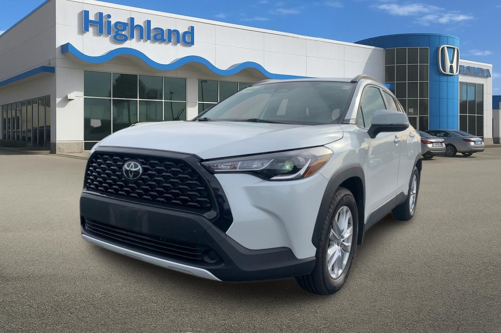White (Wind Chill Pearl) 2024 Toyota Corolla Cross SUV / Crossover All-Wheel Drive Continuously Variable Transmission
