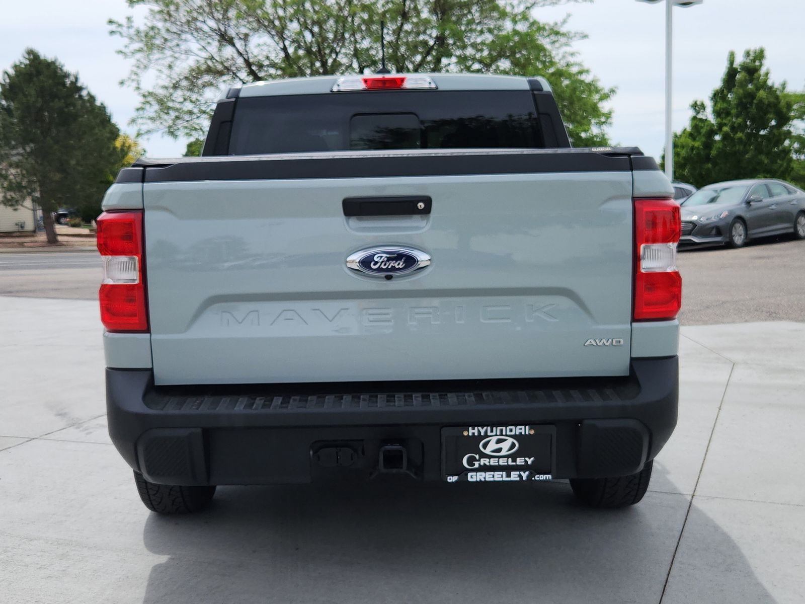 View vehicle photo 4