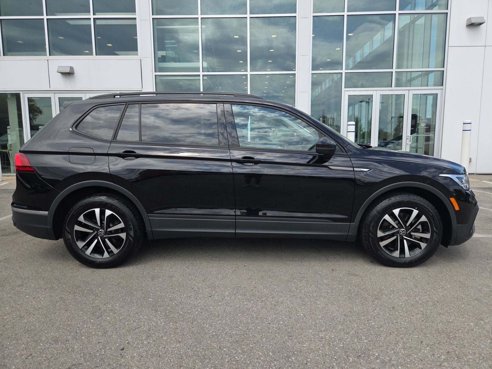 used 2023 Volkswagen Tiguan car, priced at $24,850