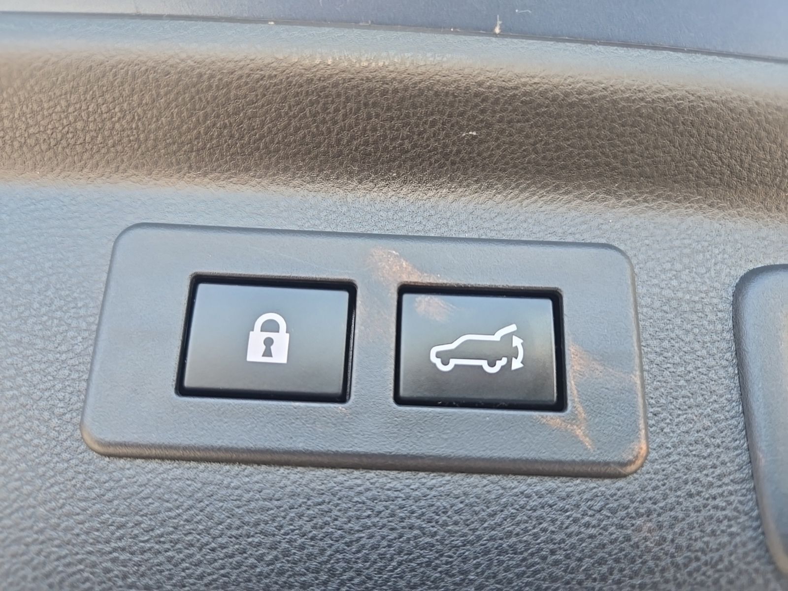 Used 2019 Blue Subaru Touring image 36