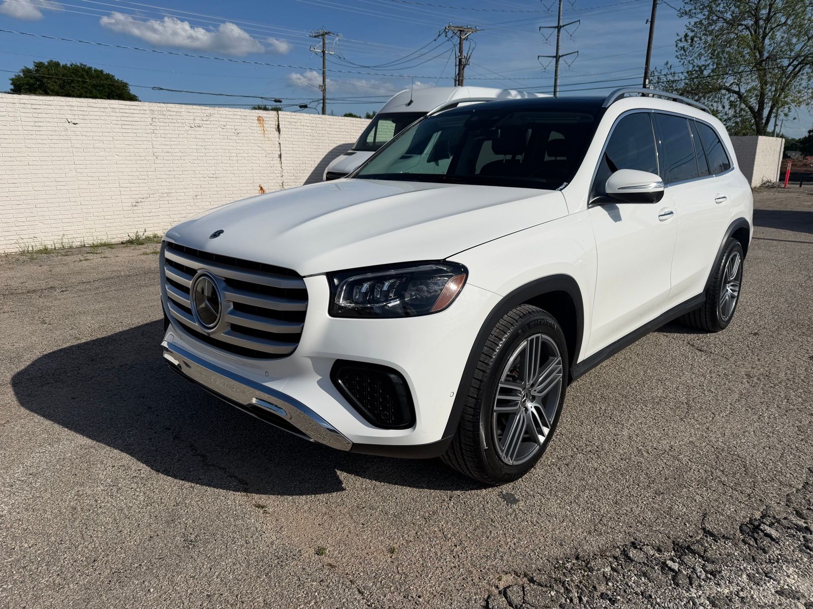 Polar White 2024 Mercedes-Benz GLS 450 4MATIC SUV / Crossover All-Wheel Drive 9-Speed Automatic
