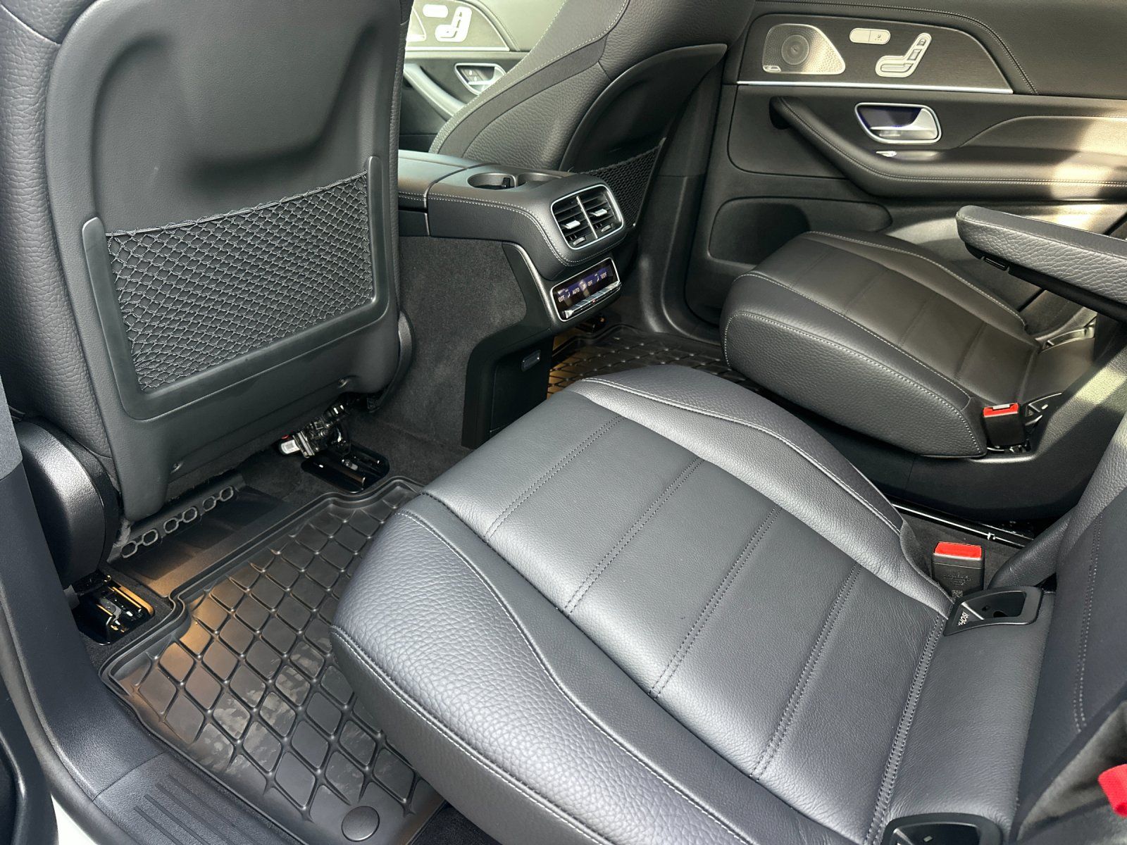 used 2025 Mercedes-Benz GLS car, priced at $84,498