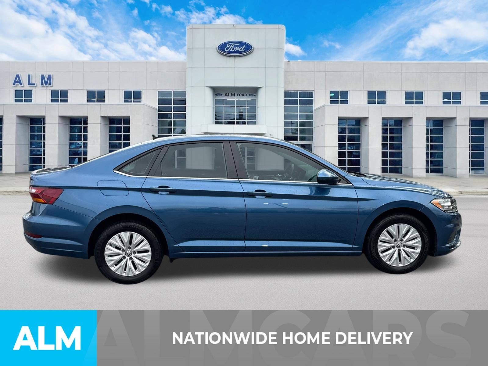 Used 2019 Blue Volkswagen 1.4T S image 4