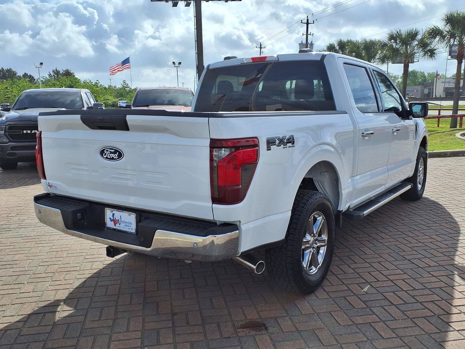 2025 Ford F-150 XLT - 4