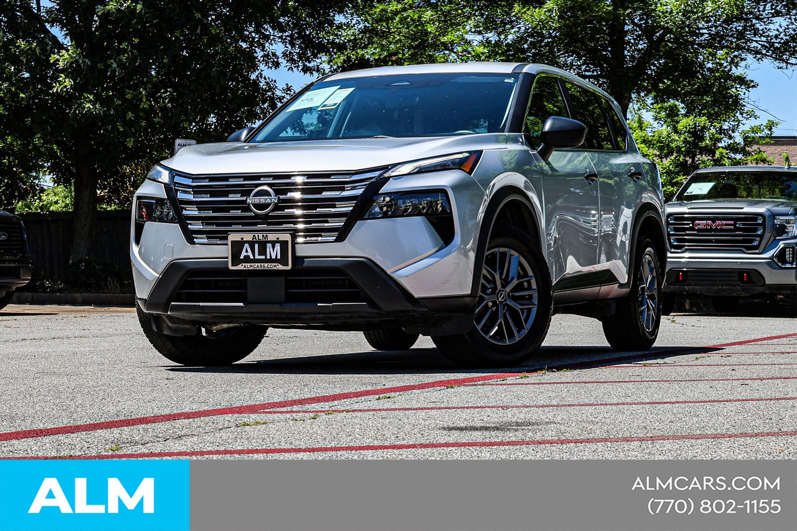 Used 2024 Silver Nissan S image 3