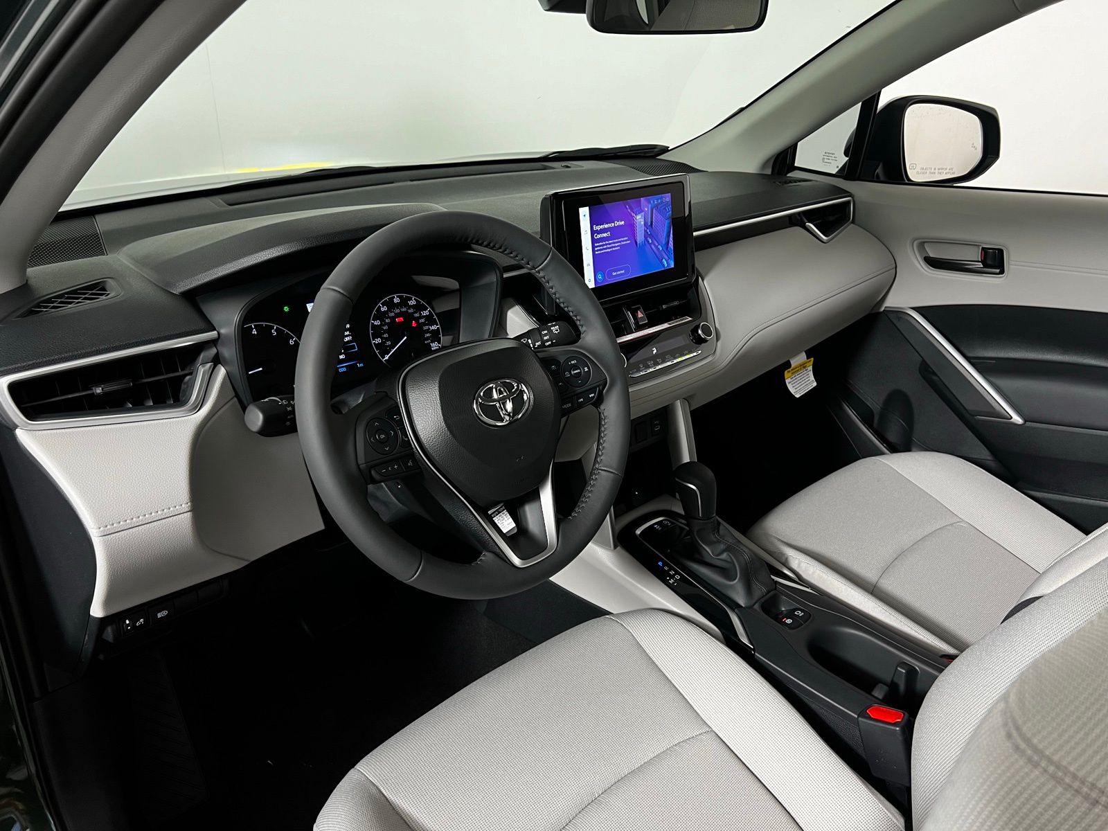 Thumbnail: 2025 Toyota Corolla Cross - 9