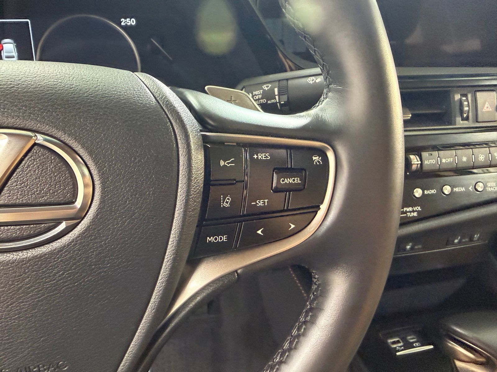 Used 2025 Silver Lexus 350 image 19