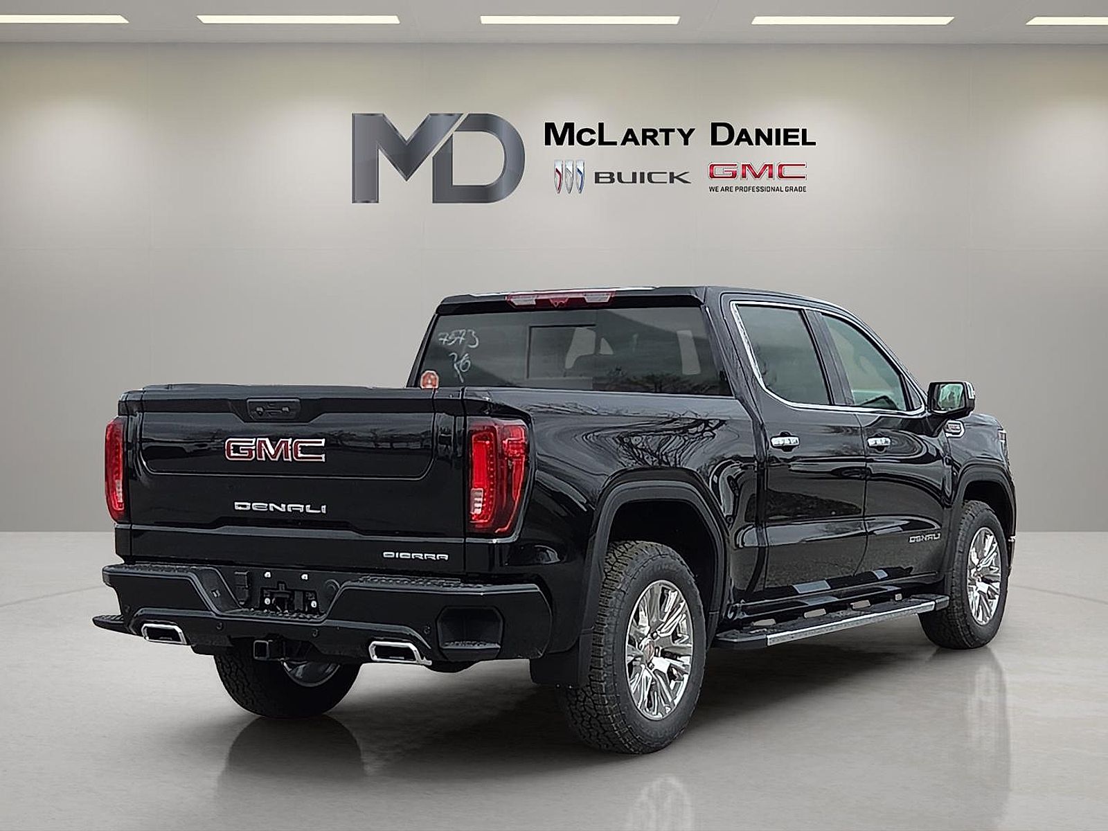 View vehicle photo 5