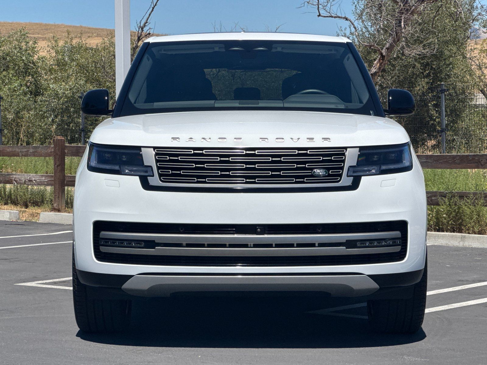 2025 Land Rover Range Rover SE - Photo 9