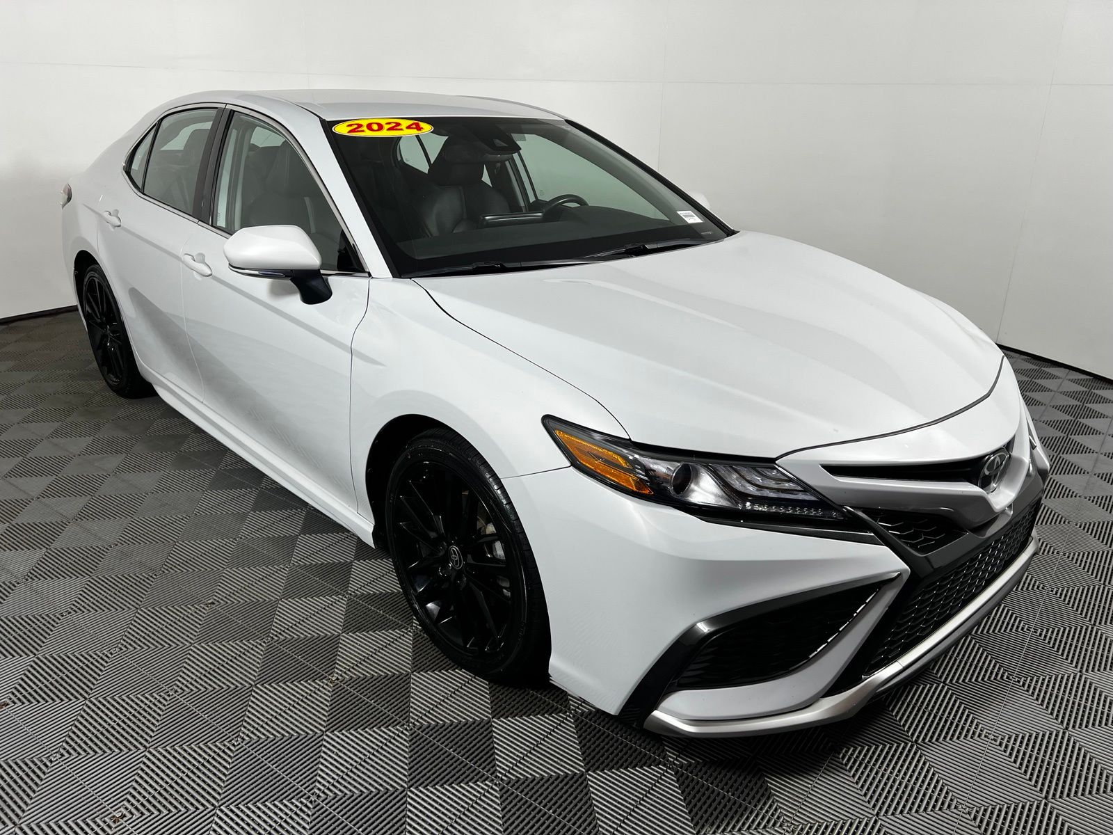Thumbnail: 2024 Toyota Camry - 3