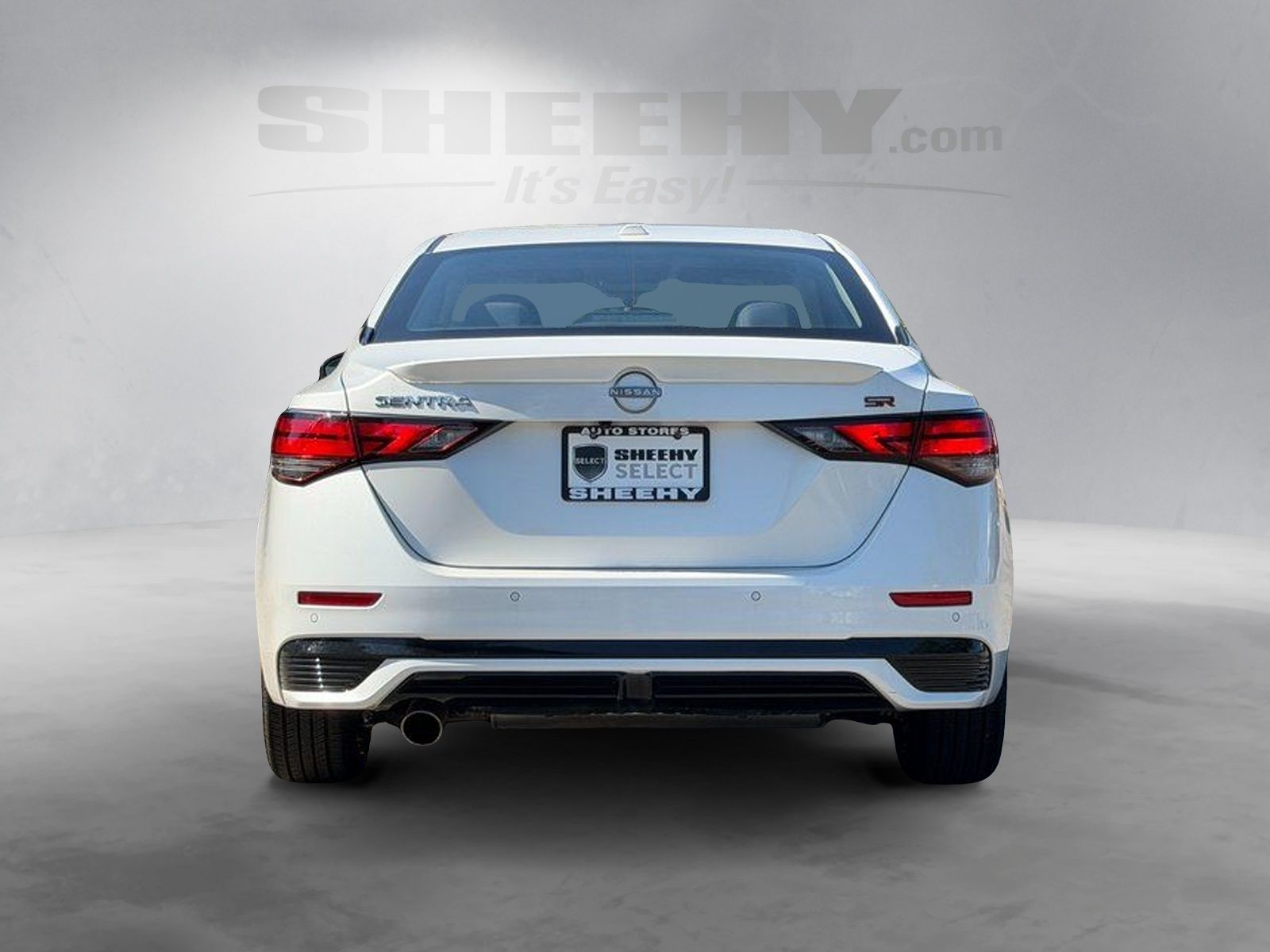 Used 2024 Aspen White Nissan SR image 12