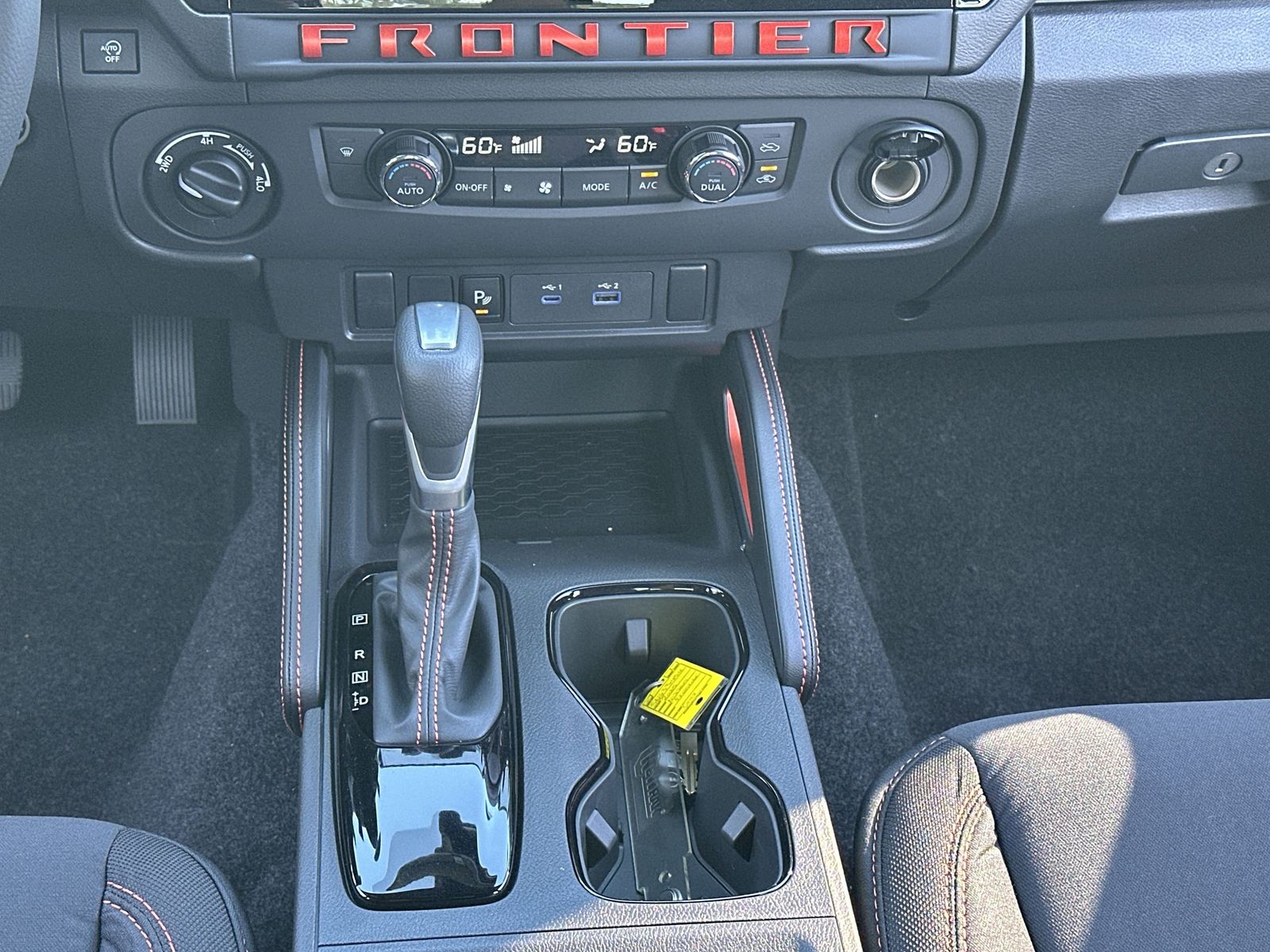 2025 Nissan Frontier PRO-4X photo 4