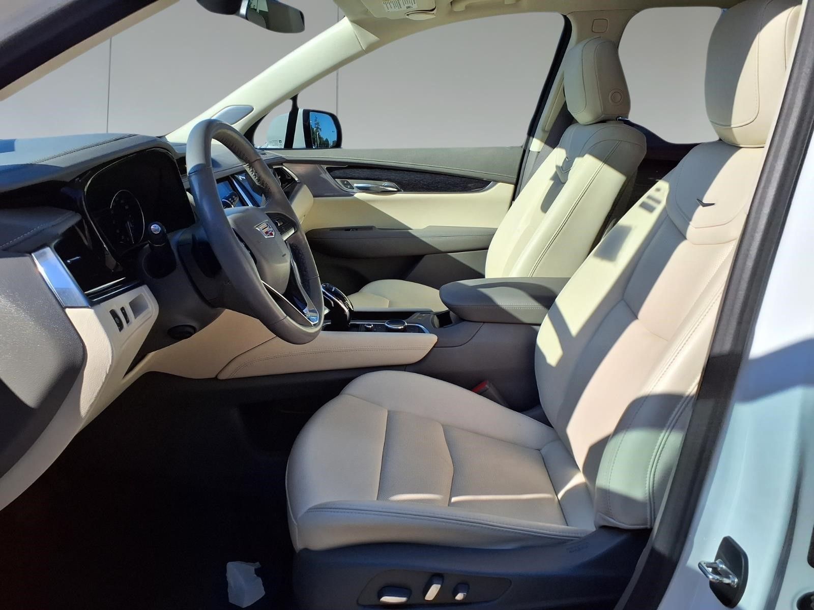 2023 Cadillac XT6 Premium Luxury White at Bayway Cadillac of The Woodlands