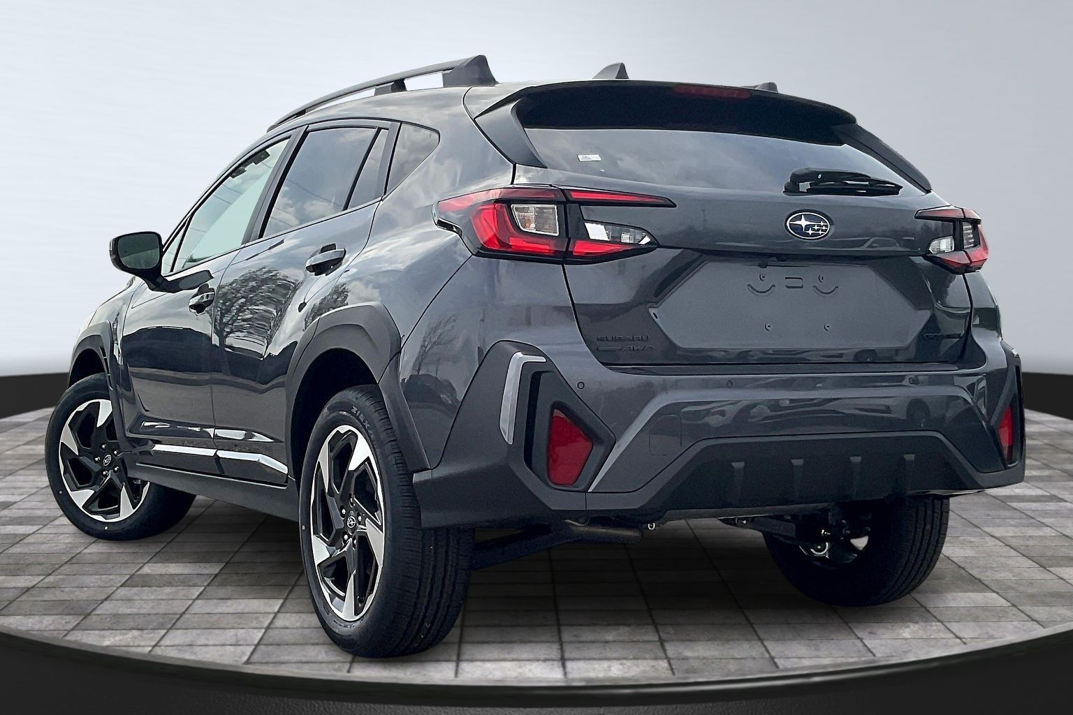 View vehicle photo 3