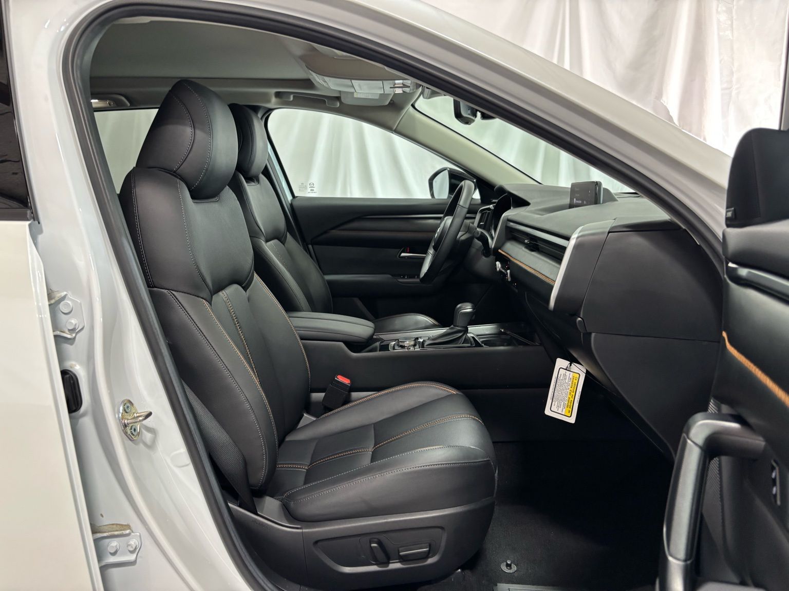 Used Car 2025 Mazda Cx-50 Hybrid  Utility Premium All Wheel Drive For Sale Under $35,000 In Austin, Texas