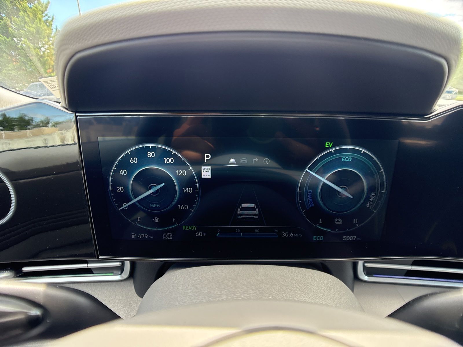 Used 2025 Gray Hyundai SEL Sport image 6