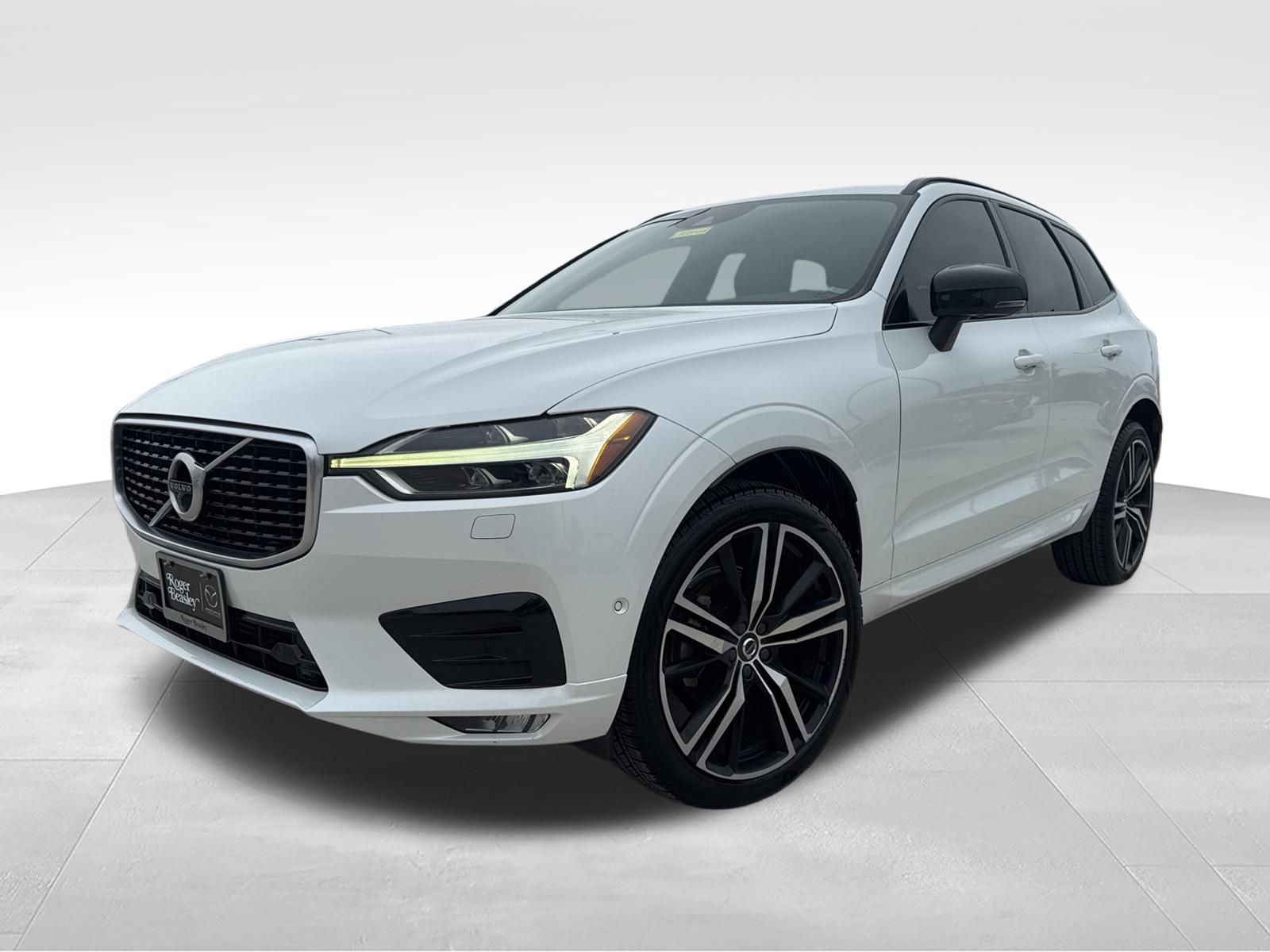 2020 Volvo XC60 T5 R-Design FWD's photo