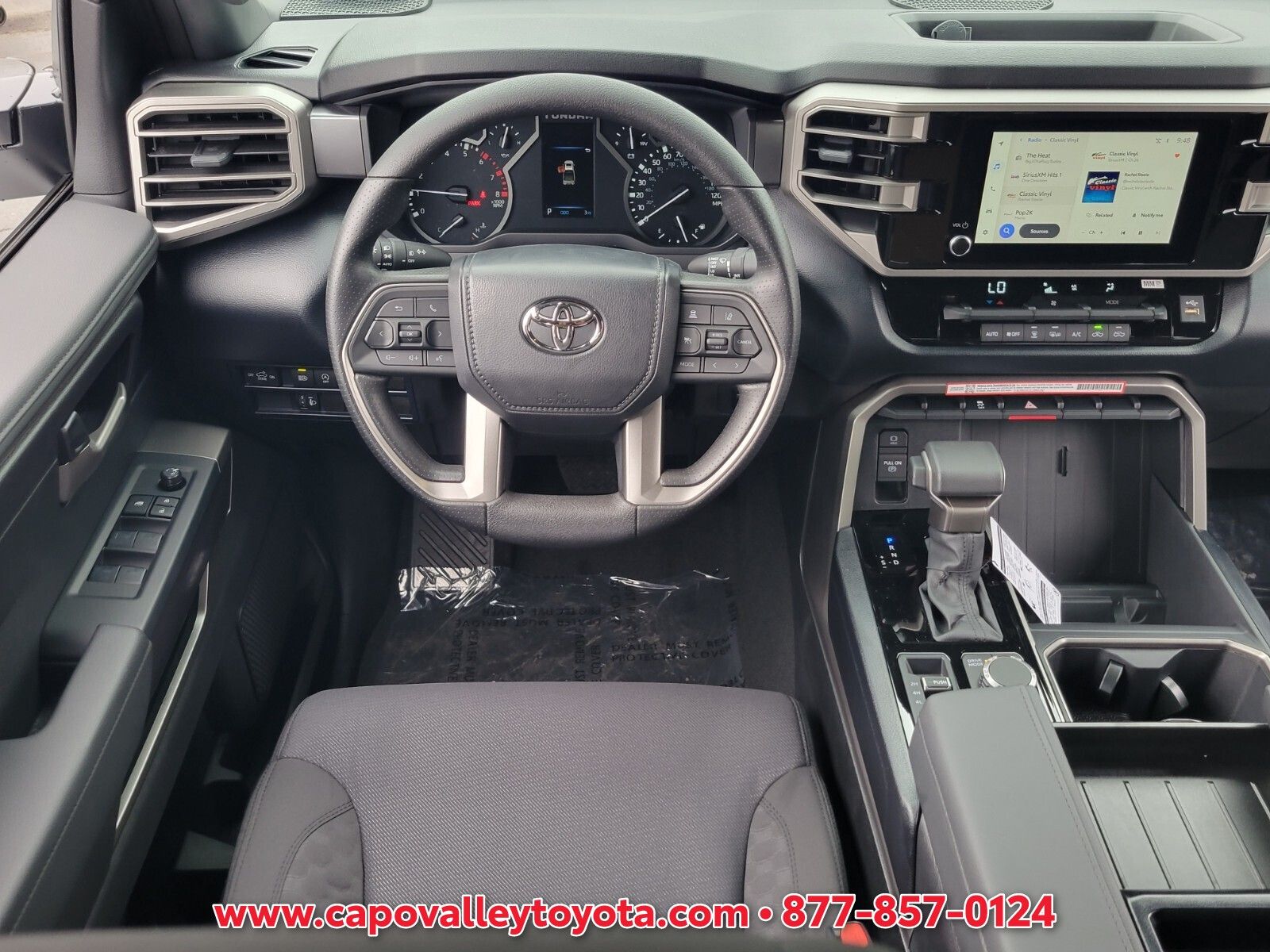 2025 Toyota Tundra SR5 - Photo 10