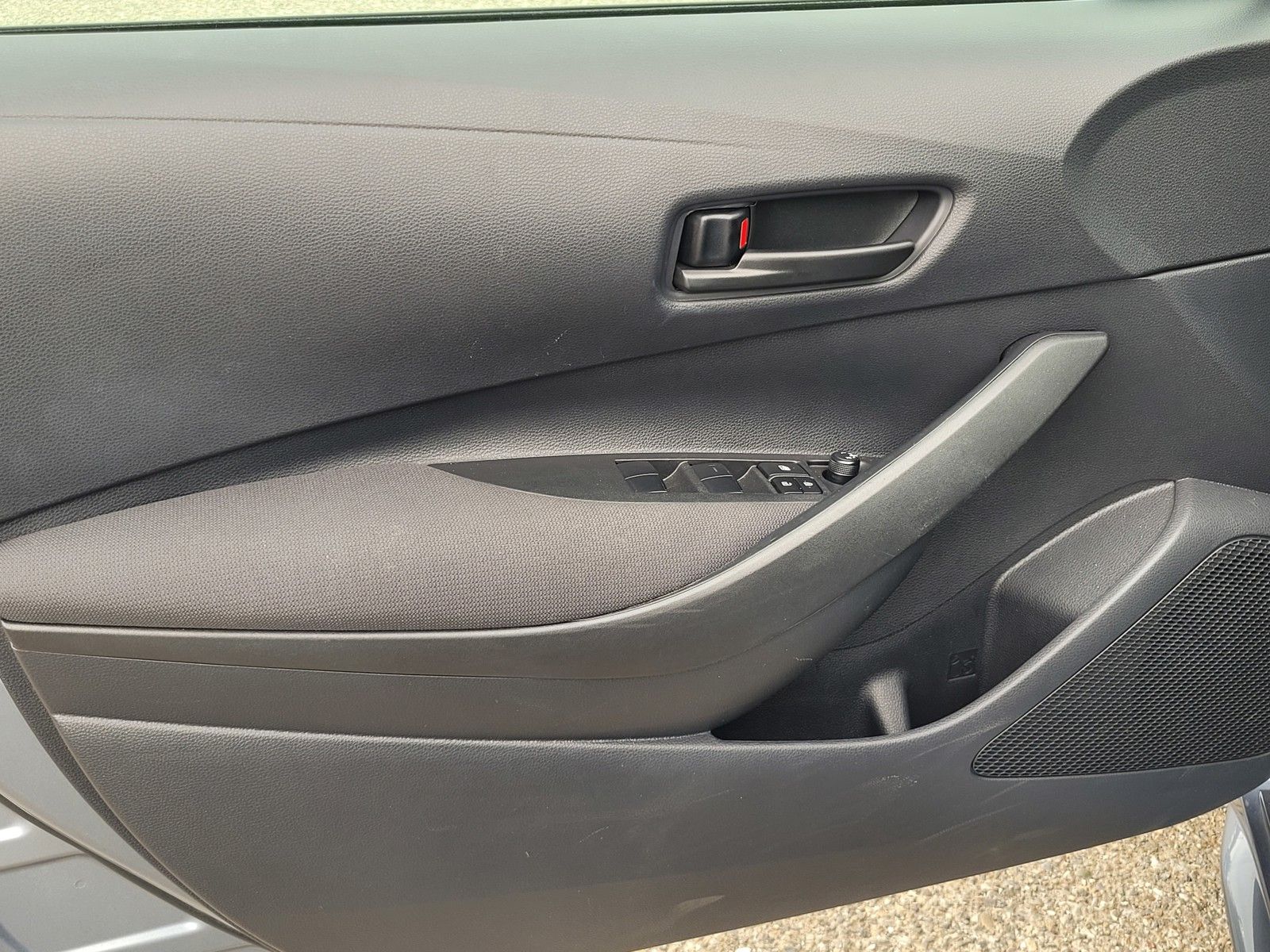 2026 Toyota Corolla LE - Photo 17