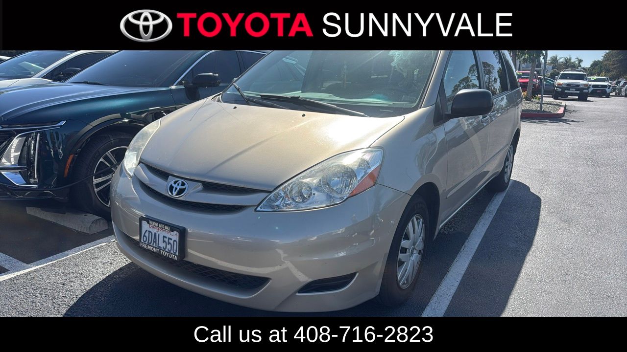 2008 Toyota Sienna's photo