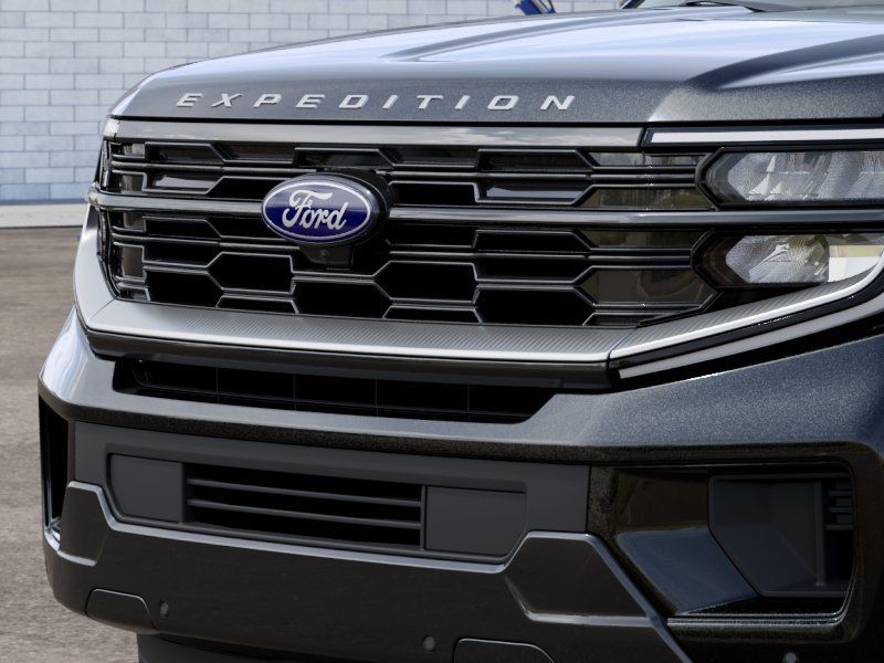 New 2027 Agate Black Metallic Ford Platinum image 17