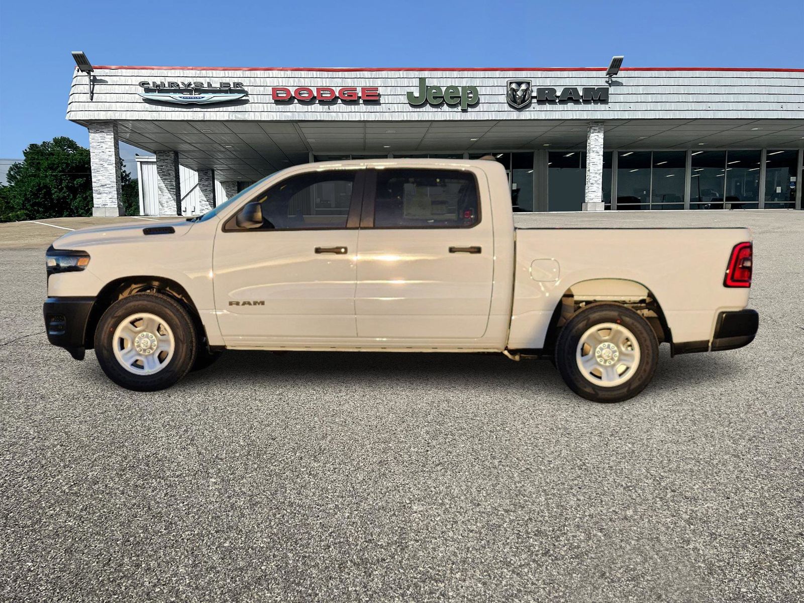 2025 Ram 1500 Tradesman 3