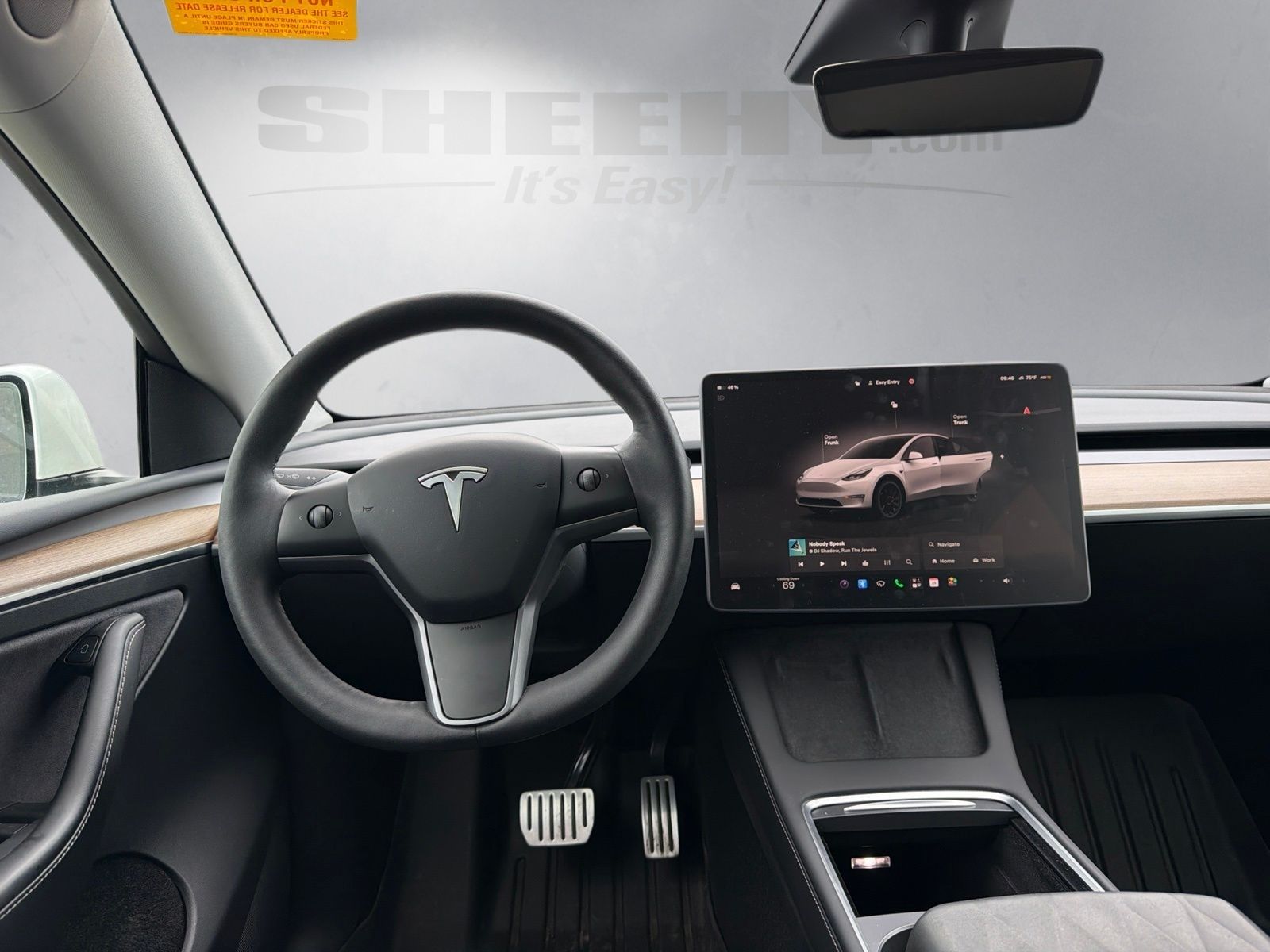 Used 2023 Pearl White Multi Tesla Performance image 3