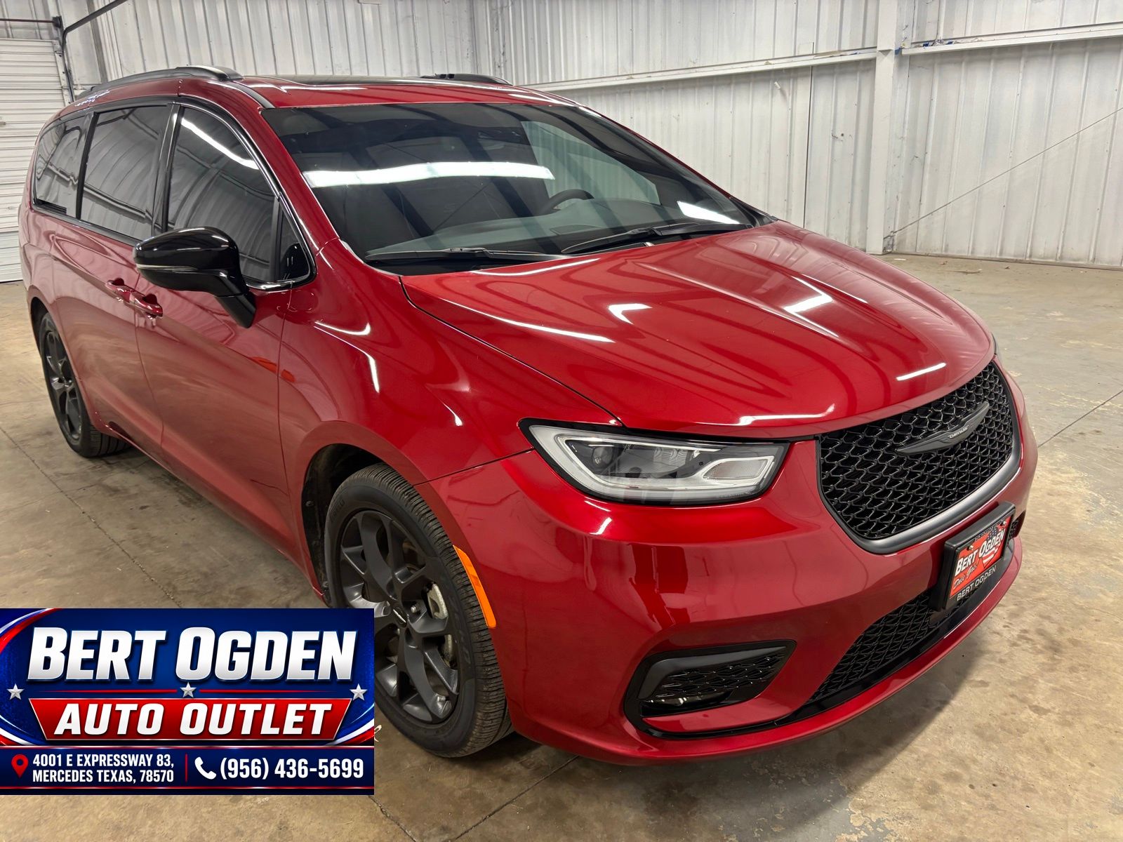Red 2025 Chrysler Pacifica Limited FWD Minivan Front-Wheel Drive 9-Speed Automatic