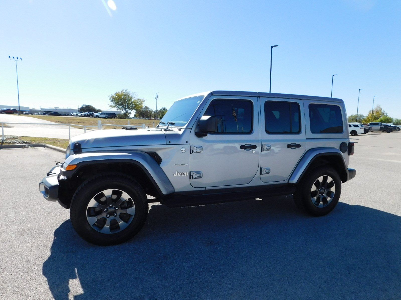 2018 Jeep Wrangler Unlimited Sahara 3