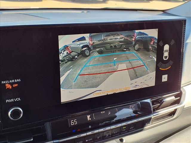 2025 Toyota Sienna XLE  at Gullo Toyota