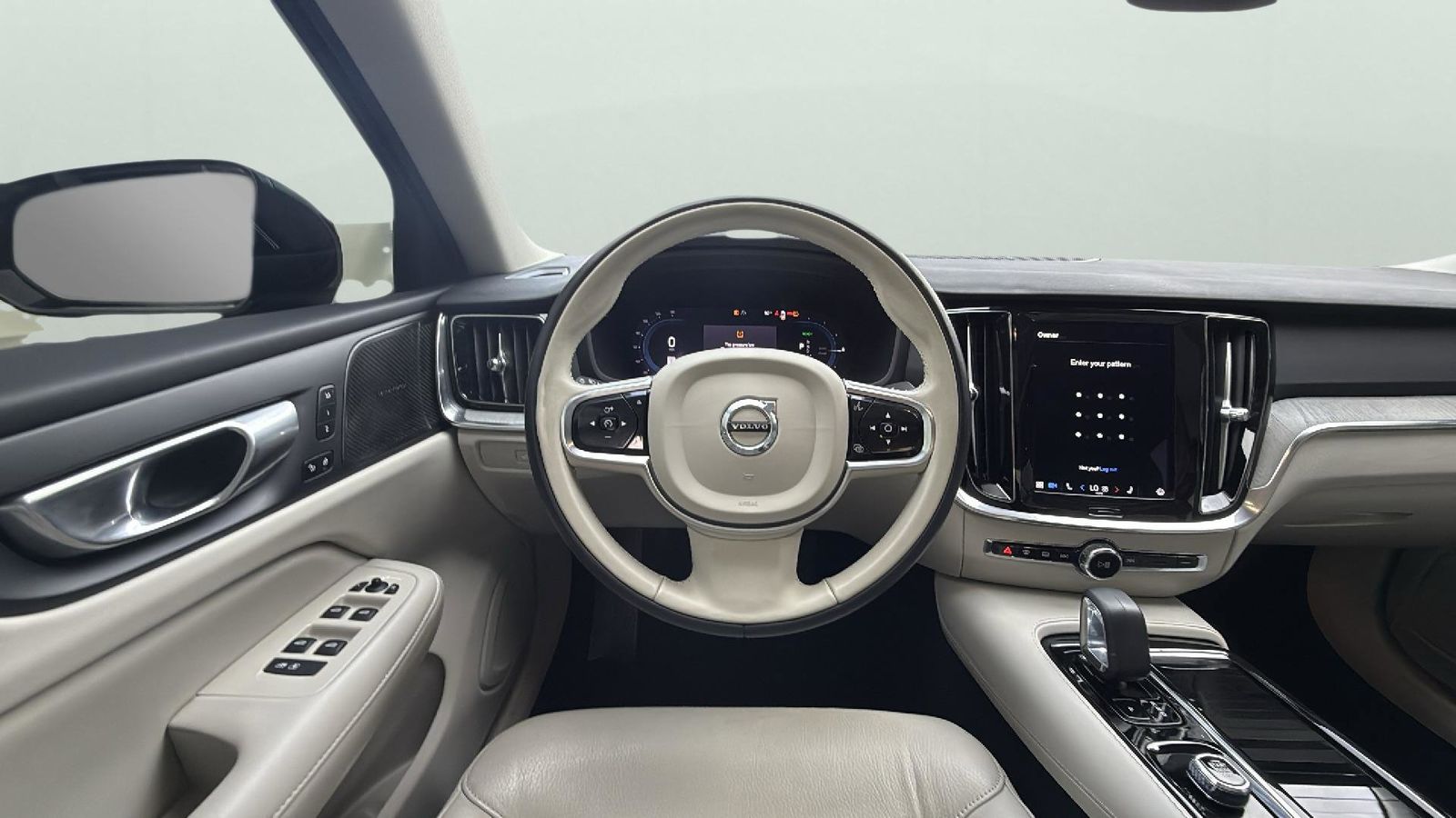 Used Car 2024 Volvo S60 Recharge Plug-in Hybrid  T8 Plus Dark Theme For Sale Under $40,000 In Austin, Texas