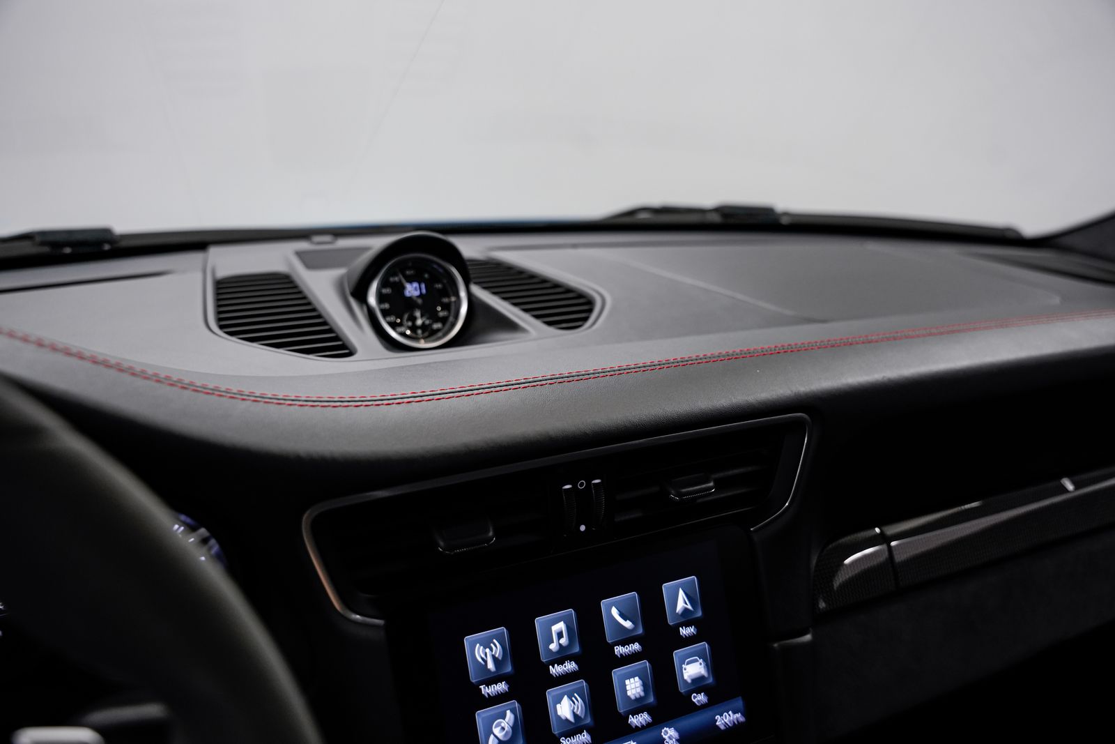 2019 Porsche 911 Carrera 4 GTS — photo 14