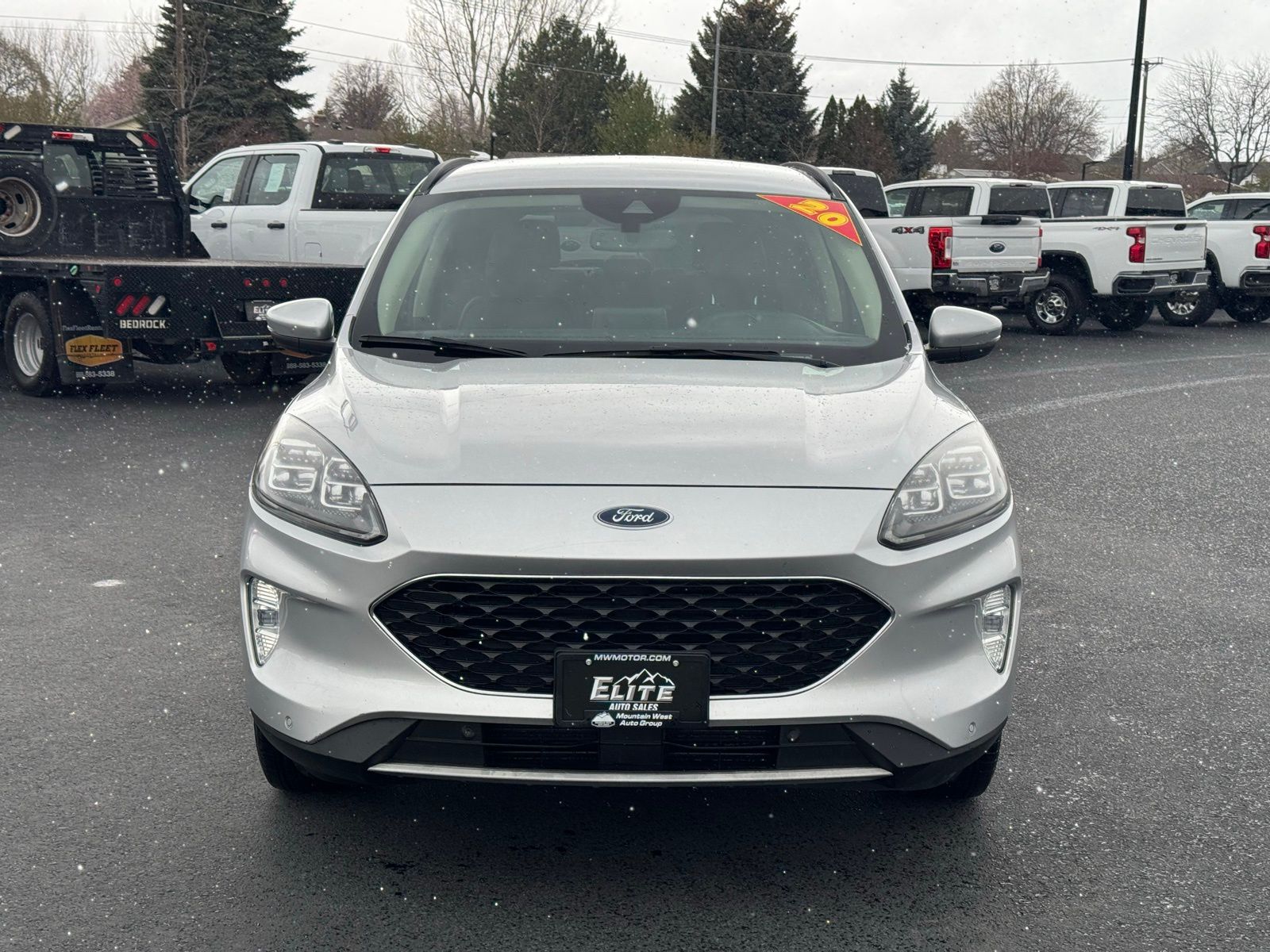 View vehicle photo 2