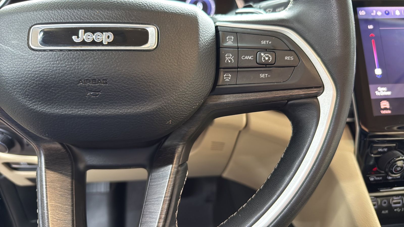 Used Car 2022 Jeep Grand Cherokee L  Limited For Sale Under $30,000 In Austin, Texas