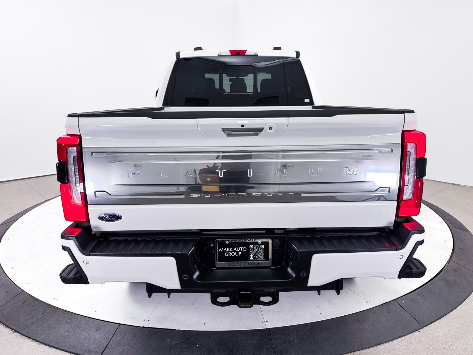 2024 Ford F-350 Super Duty Platinum - Photo 19