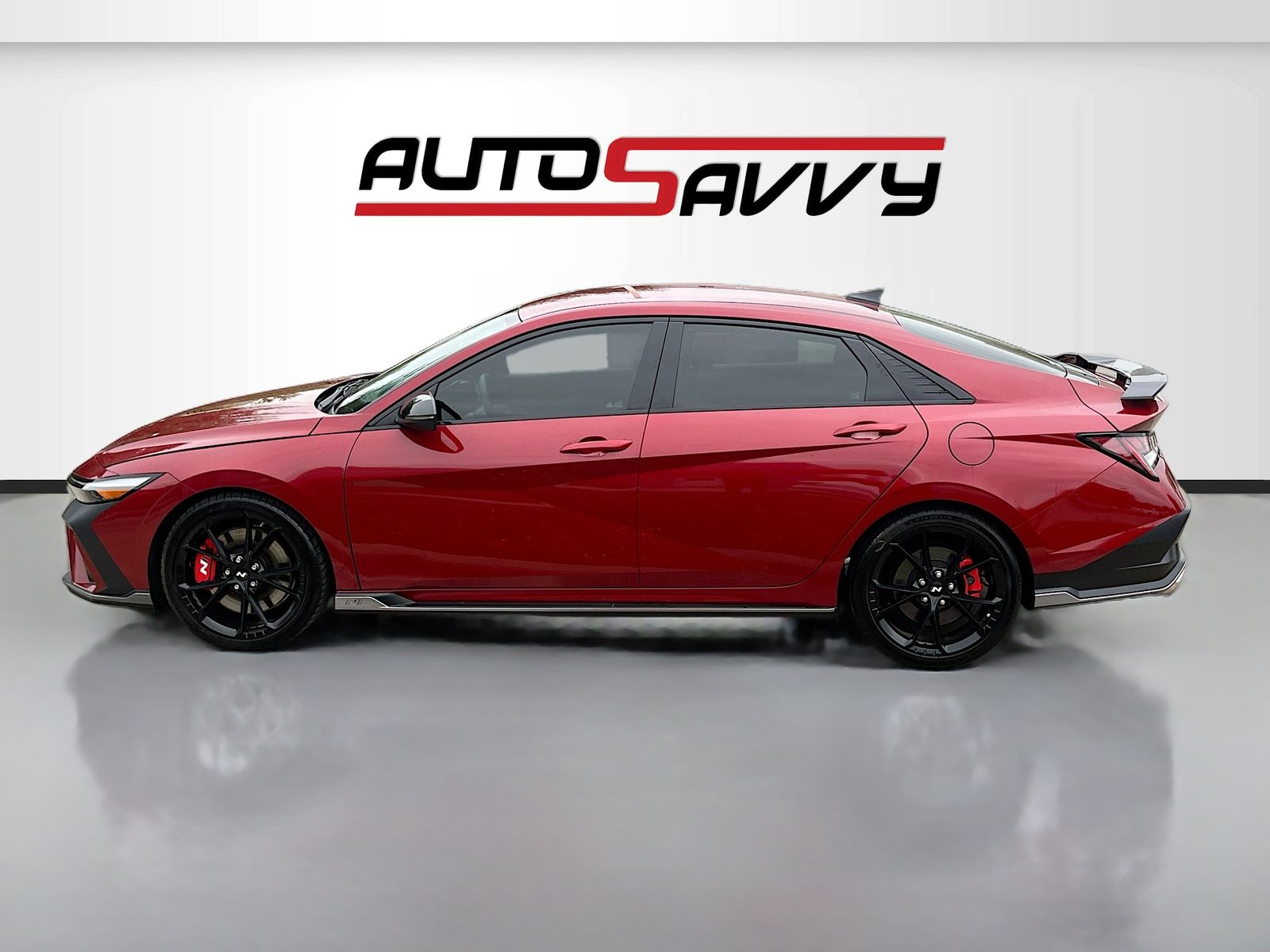 Used 2025 Red Hyundai Base image 4