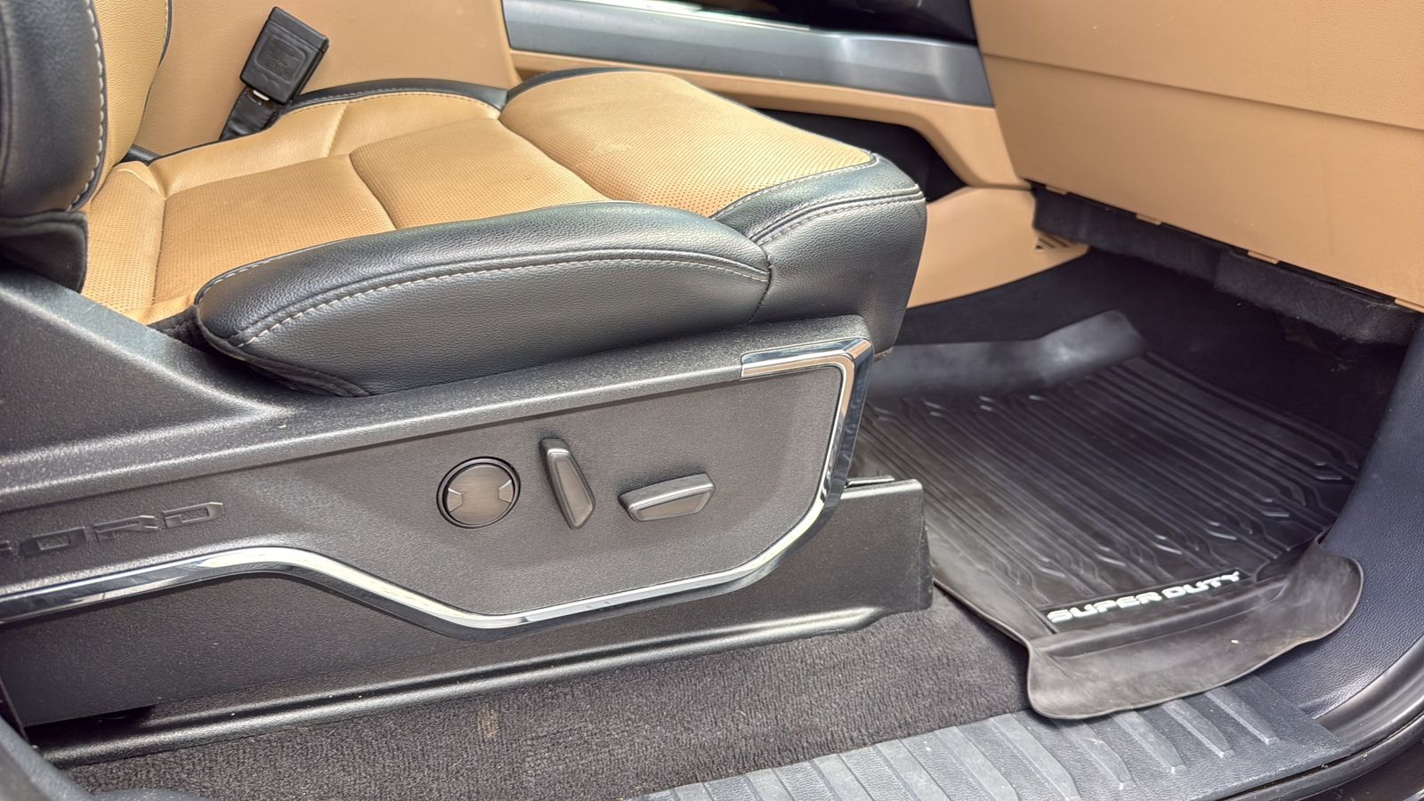 Used Car 2024 Ford F-450sd  Lariat For Sale Under $80,000 In Austin, Texas