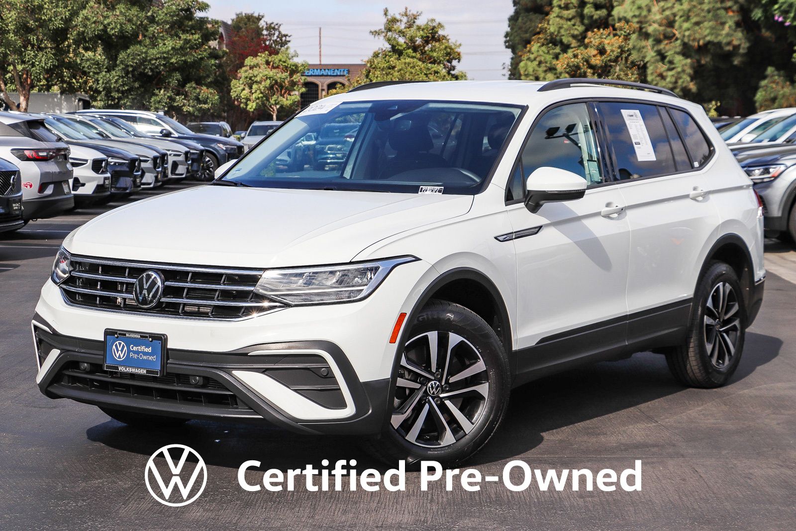 White 2024 Volkswagen Tiguan SUV / Crossover Front-Wheel Drive 8-Speed Automatic