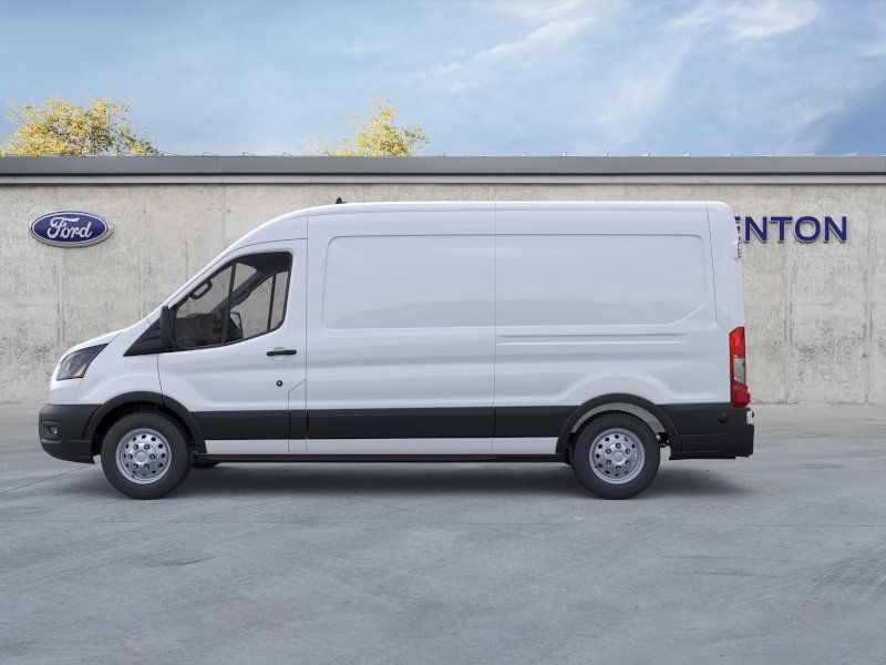 New 2026 Oxford White Ford Base image 4