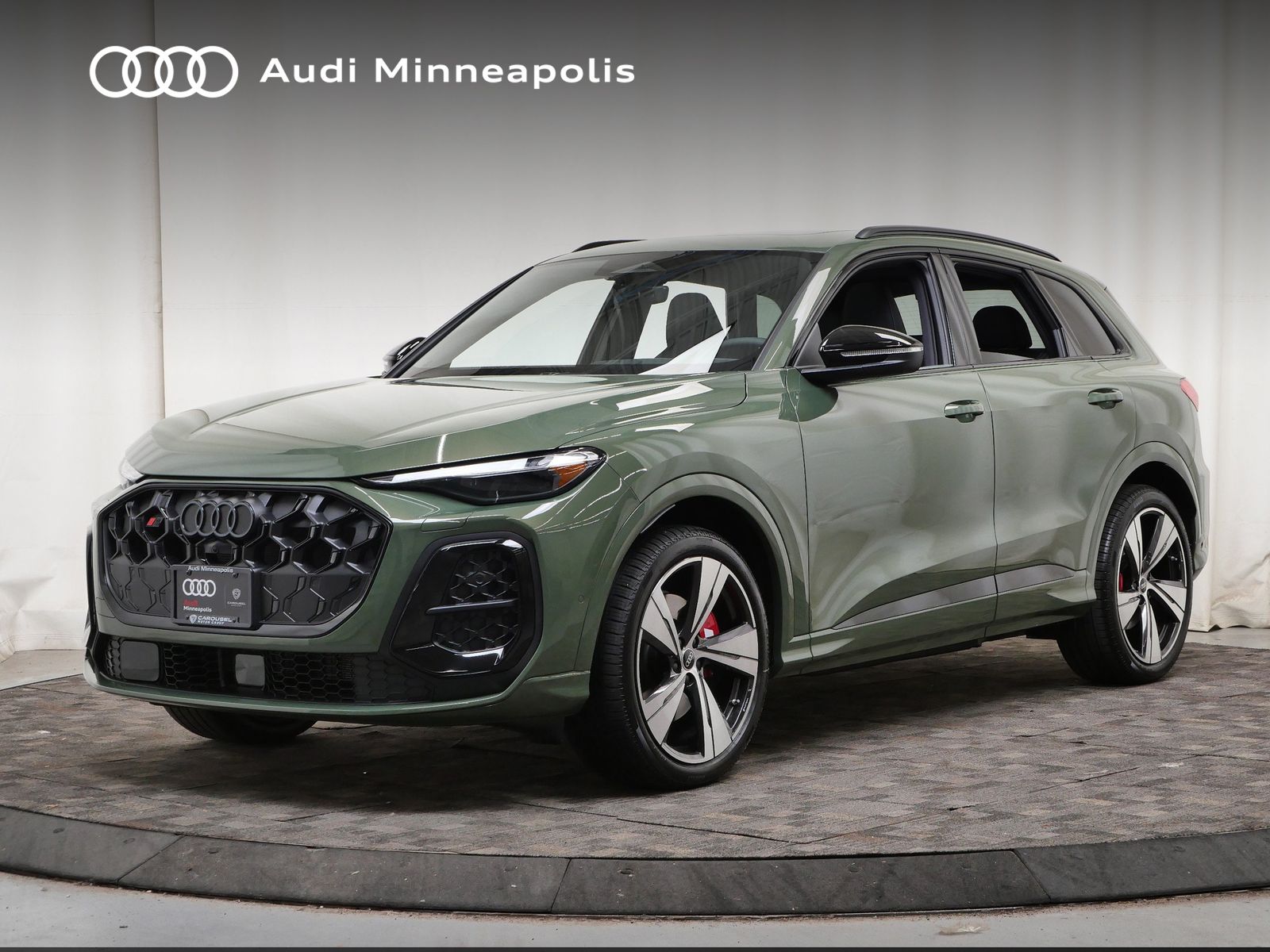 2026 Audi SQ5 Verde (District Green Metallic) SUV/Crossover Tracción en las cuatro ruedas 7 velocidades Automática