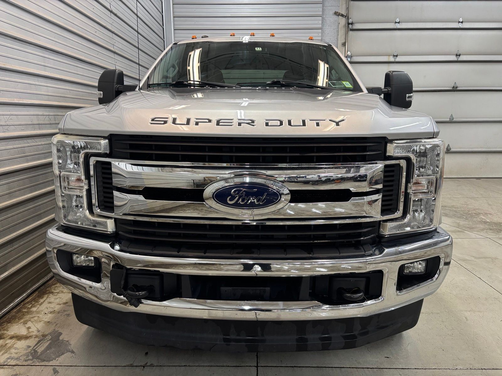 2017 Ford F-250 Super Duty XLT - Image 2