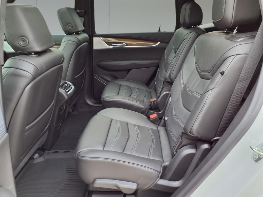 2025 Cadillac XT6 Sport - 11