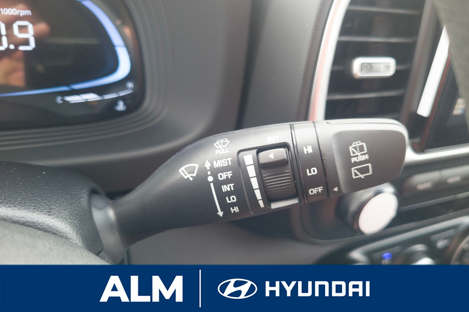 2025 Hyundai Venue SE photo 26