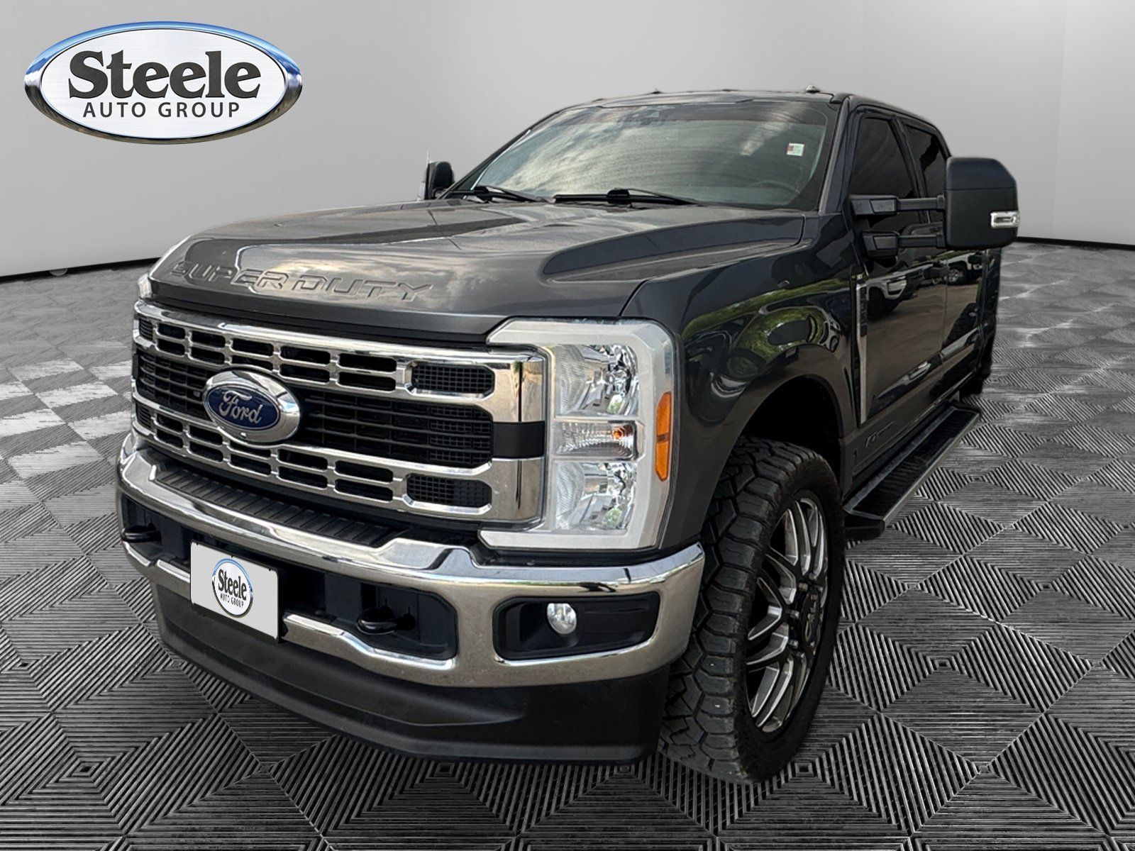 Gray Metallic 2023 Ford F-350 Super Duty Pickup Truck Four-Wheel Drive Automatic