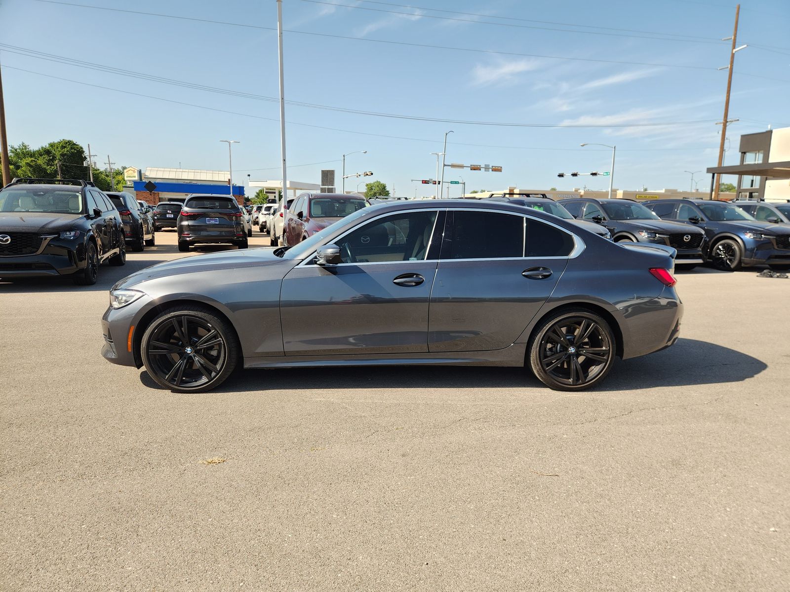 View vehicle photo 3