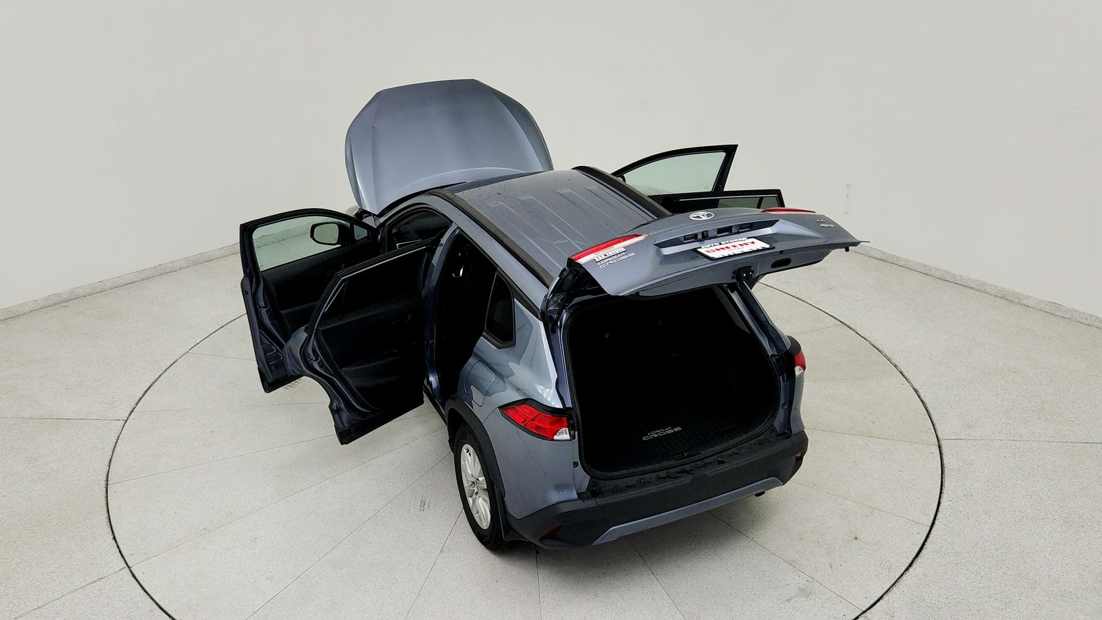 Used 2023  Toyota LE image 23