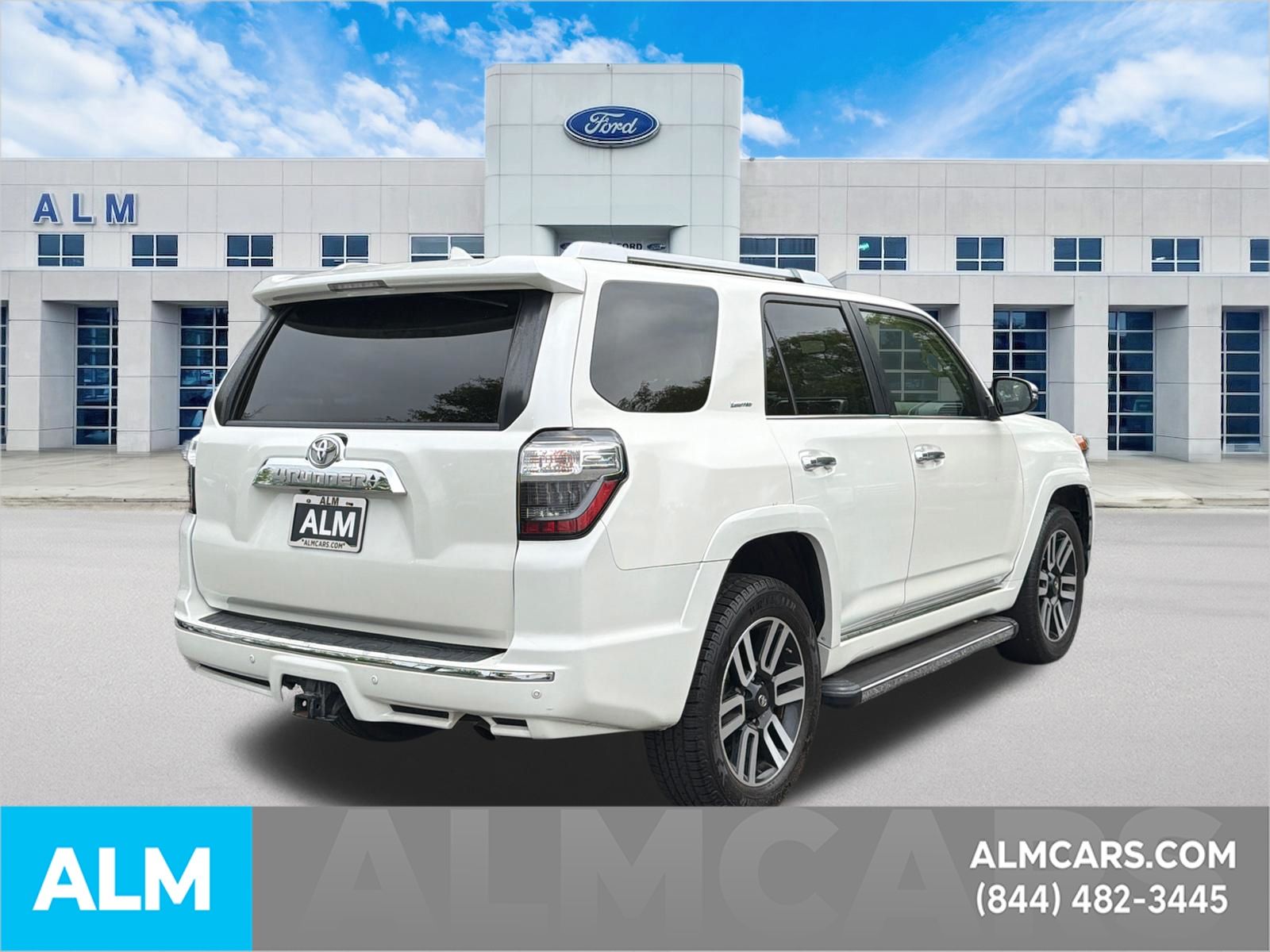 Certified Used 2018 Blizzard Pearl Toyota Limited image 5