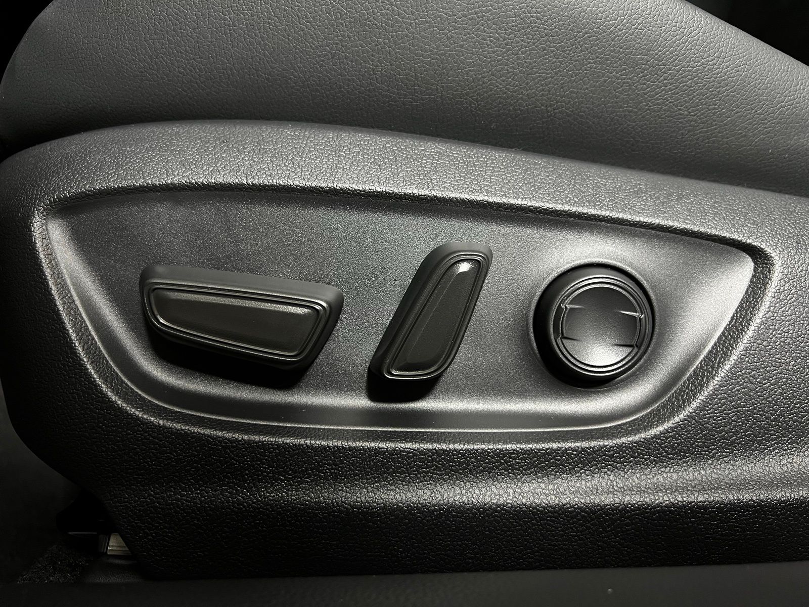 Thumbnail: 2026 Toyota Corolla - 11